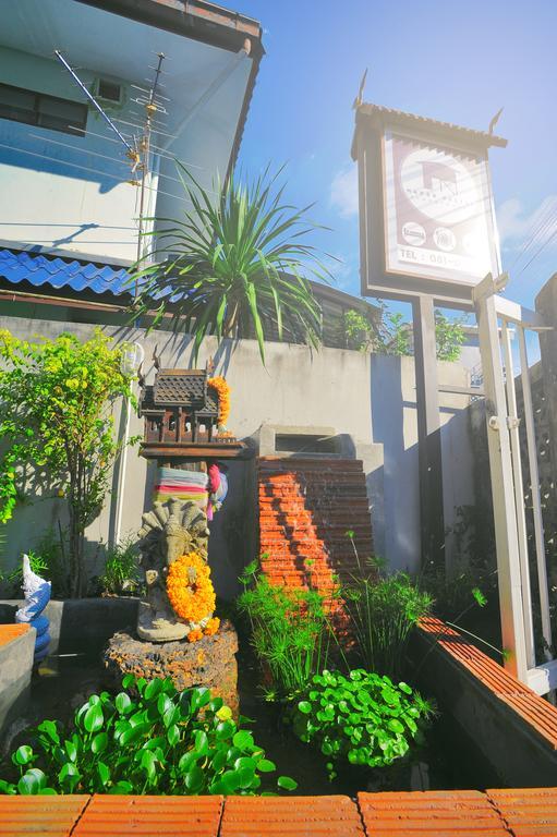 Manon Hostel Chiang Mai Exterior photo