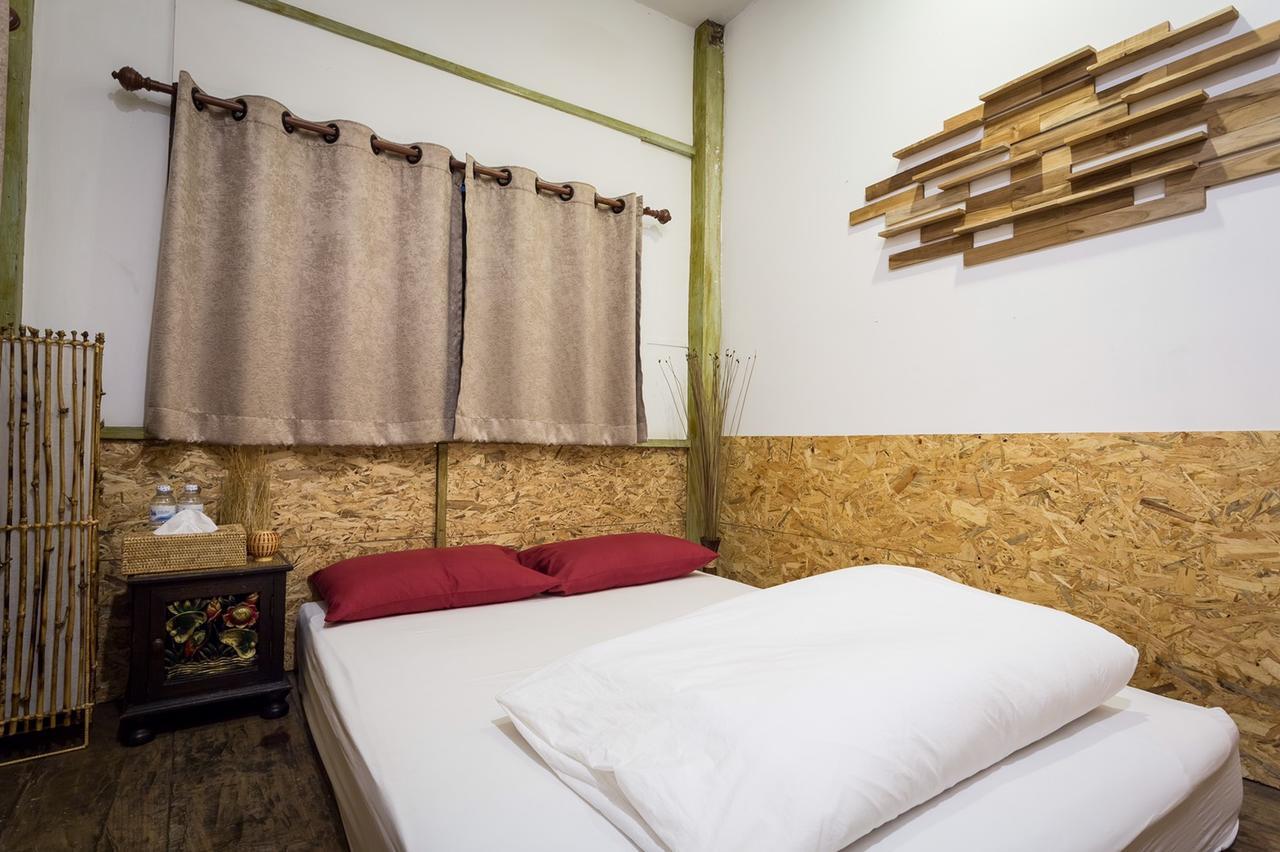 Manon Hostel Chiang Mai Exterior photo
