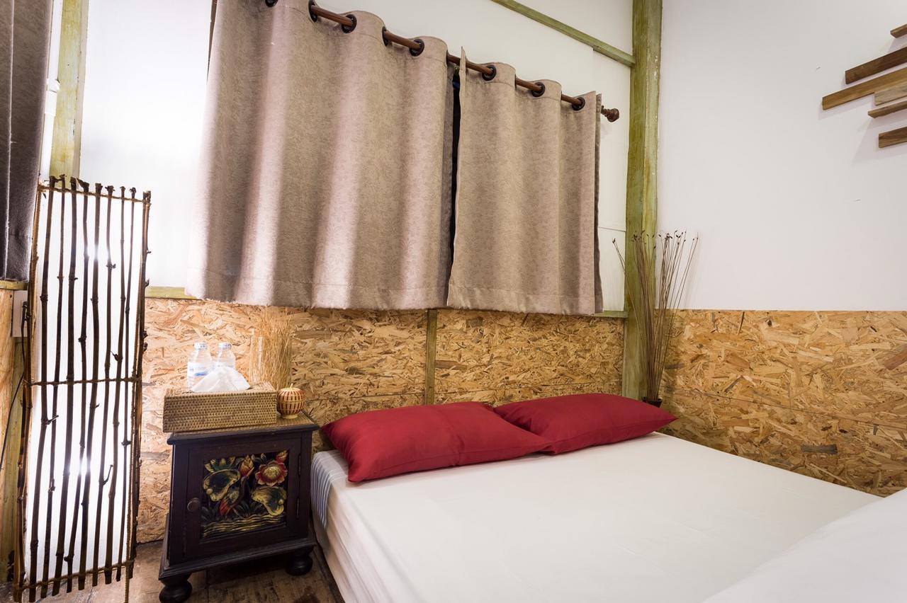 Manon Hostel Chiang Mai Exterior photo