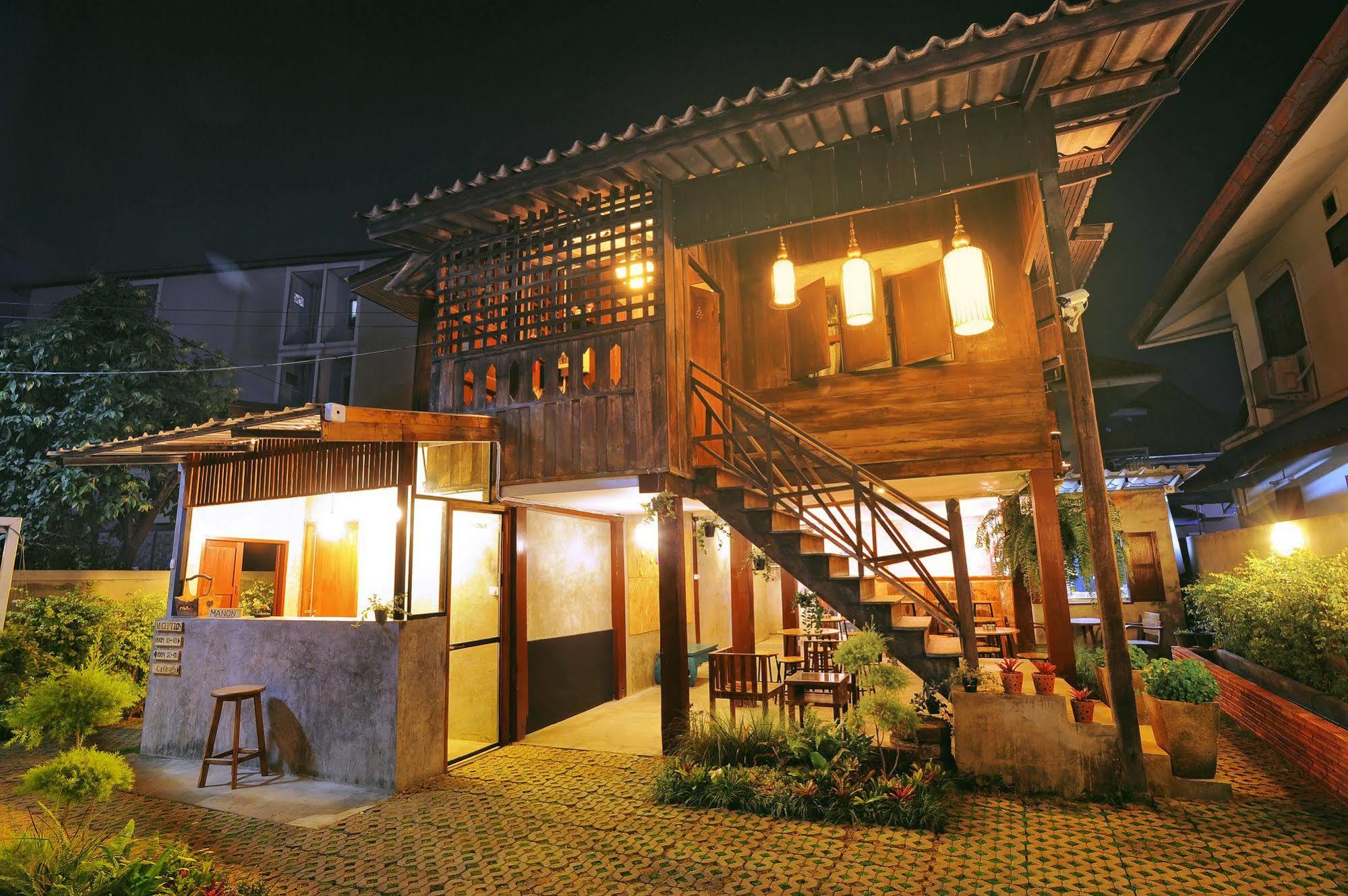 Manon Hostel Chiang Mai Exterior photo